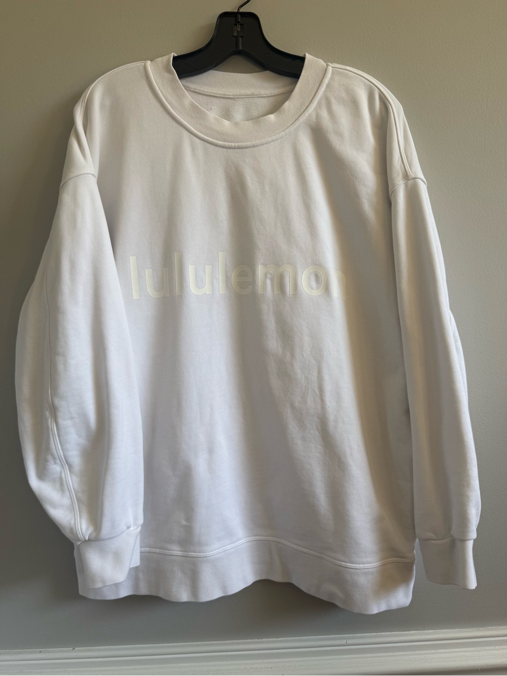 Lululemon crewneck, white, vguc, medium